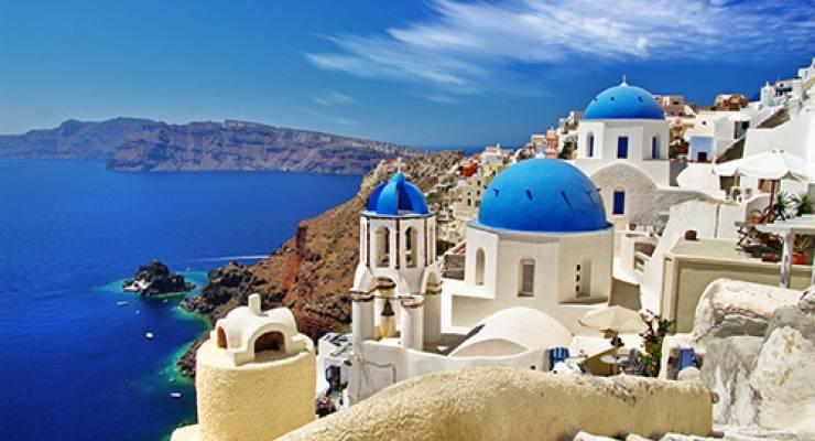 ギリシャ エーゲ海で人気の島５選 サントリーニ島もあるキケラデス諸島で島巡り Taptrip
