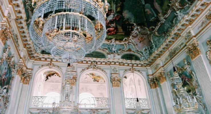 ドイツ ヴィッテルスバッハ家の栄華残る 華麗な宮殿へようこそ Taptrip