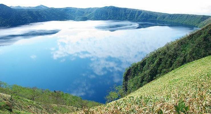 透明度日本一 神秘の湖 摩周湖で突き抜けるような青を眺める Taptrip