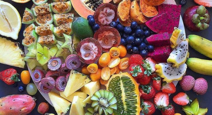 貴重【現地調達版】ブラジルフルーツの本「Frutas Brasileiras」 旅先で見た果樹たち～ブラジル・アマゾン編～