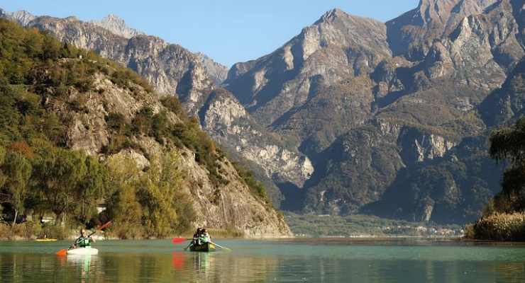 カヌーメゾラ湖 イタリアアルプス Taptrip