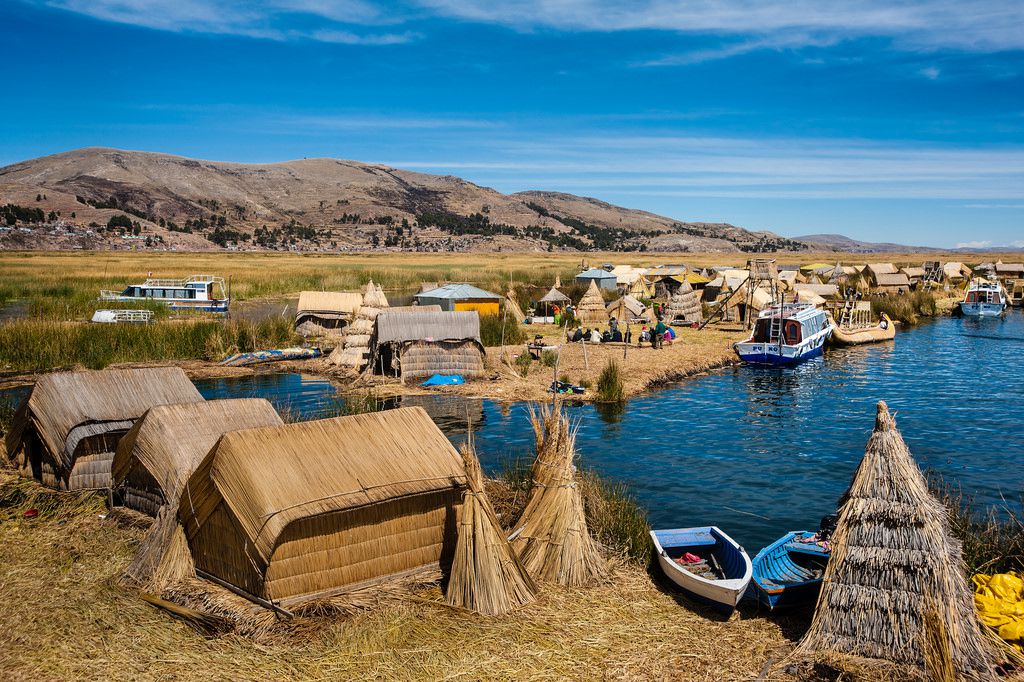ペルーおすすめ観光地「チチカカ湖」特集！先住民の雑貨や文化遺産の建造物が素敵