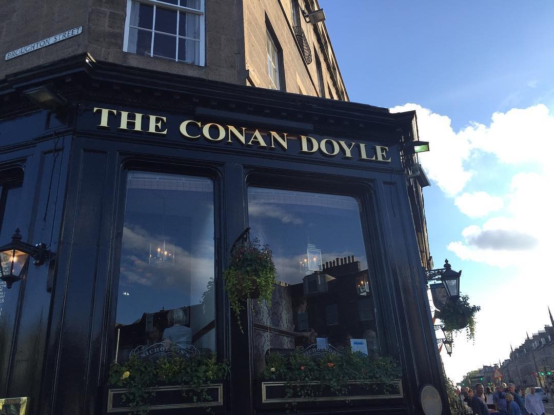 世界遺産の街スコットランド・エディンバラ！コナン・ドイルが訪ねた店を観光しよう