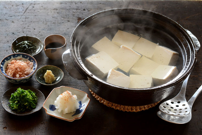 京都でおすすめのベスト湯豆腐店4選！美しい庭園を眺めながら本場で食べたい京豆腐特集