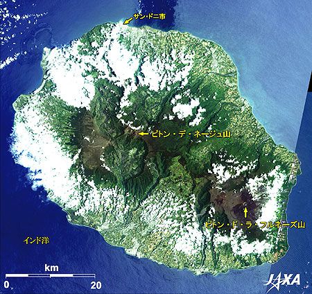インド洋に浮かぶフランス海外県、レユニオン島！火山活動中の島で絶景を間近に！