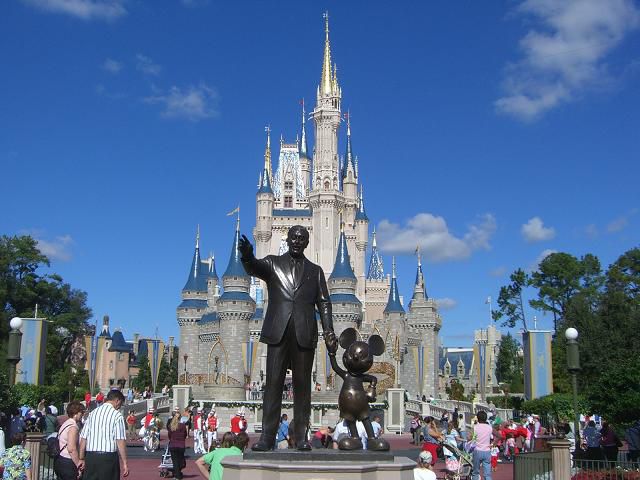 世界最大の大きさを誇るフロリダのウォルト・ディズニー・ワールド・リゾートの魅力