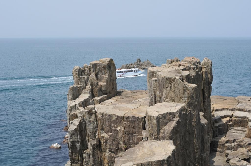  福井のおすすめ観光スポット「天然記念物・東尋坊」断崖絶壁の夕日は絶景！