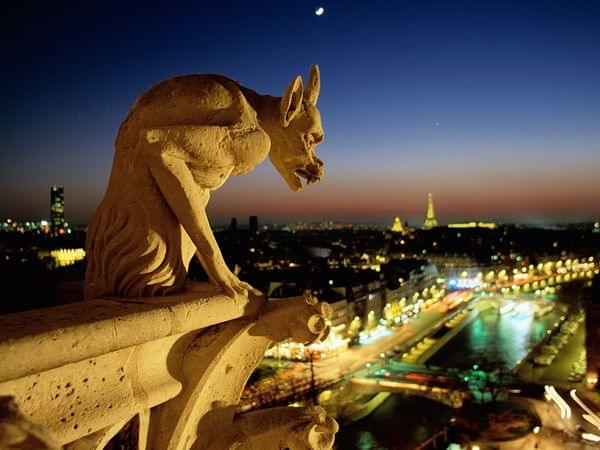 パリで夜景＆ライトアップが綺麗な人気観光スポットおすすめ４選