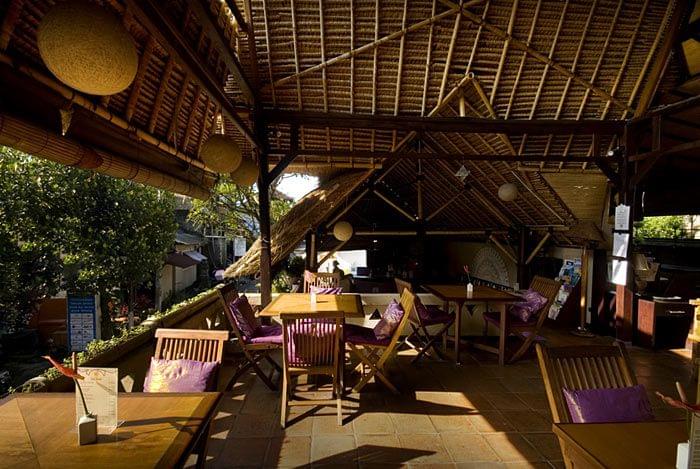 バリ島でランチしたいお洒落オーガニックカフェ６選！マクロビ＆ローフードも！