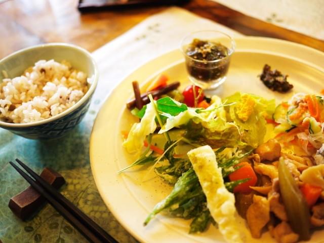 北海道ニセコエリアで食べる！産直グルメで新鮮野菜を堪能