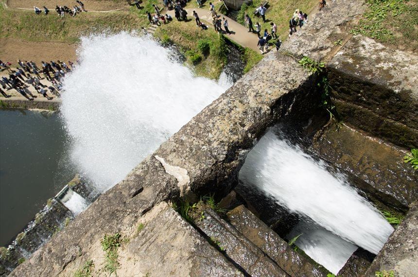 熊本旅行の人気観光スポット「通潤橋」大特集！風情ある石橋とダイナミックな放水に感動必至