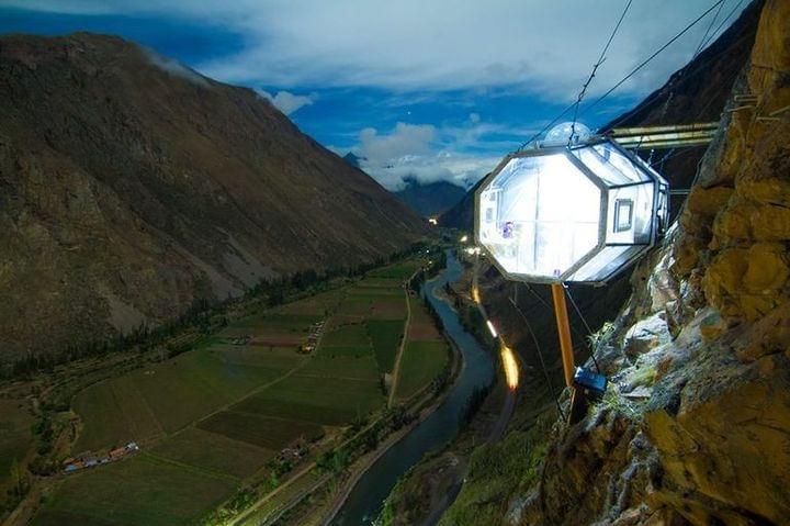 ペルー・マチュピチュの絶景空中ホテルがやばすぎ！崖の下が丸見えで超絶怖い！