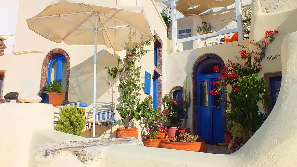 ギリシャ・サントリーニ島徹底ガイド！エーゲ海に浮かぶ憧れの絶景リゾートへレッツゴー
