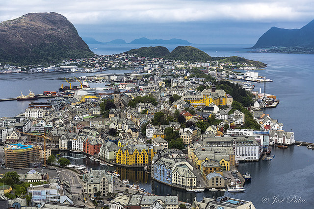 笑えないほどの絶景ポイント、ノルウェーのおすすめ観光スポット4選！