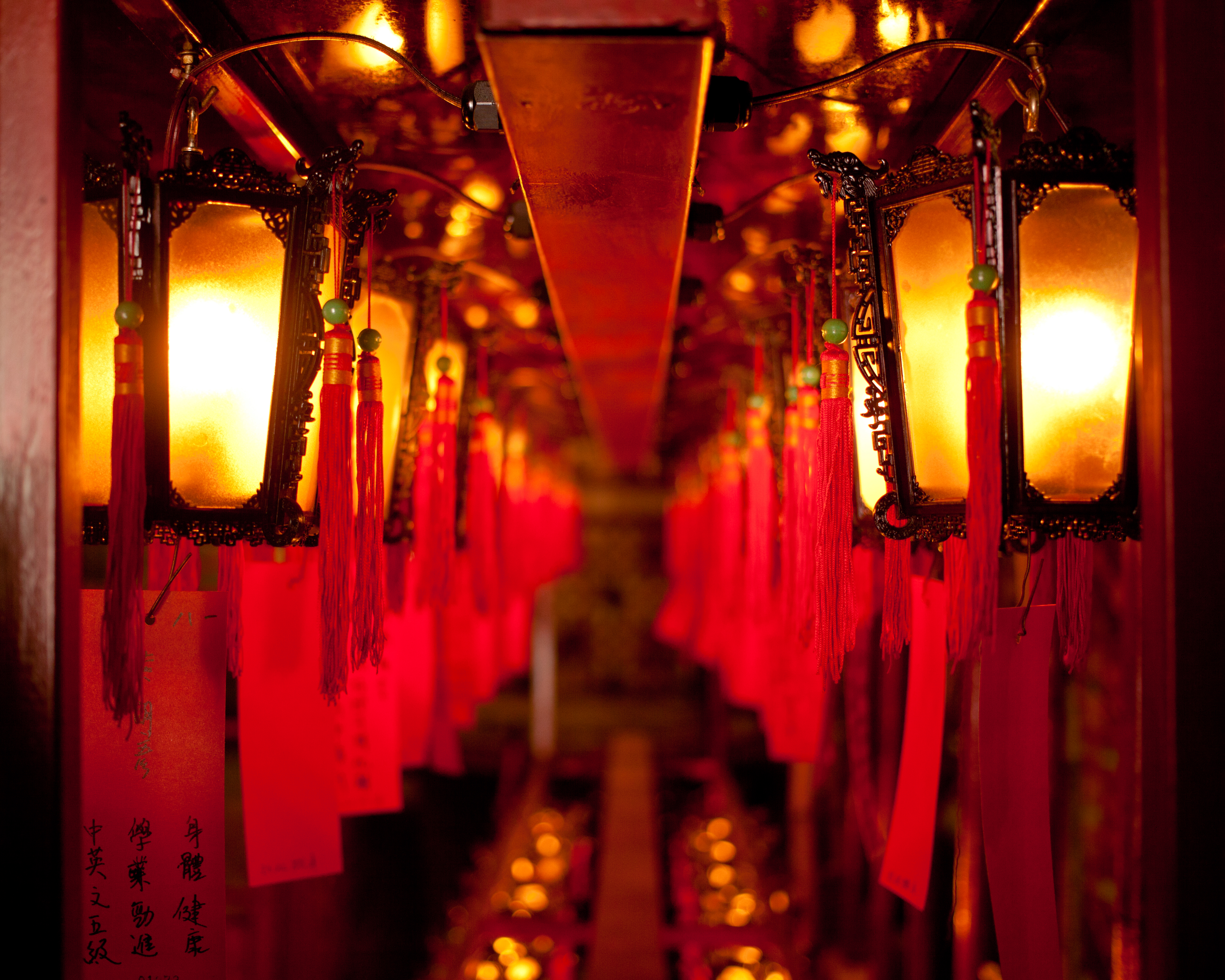 香港屈指のパワースポット！人気寺院 BEST3！旅行で運気を高めちゃお♪