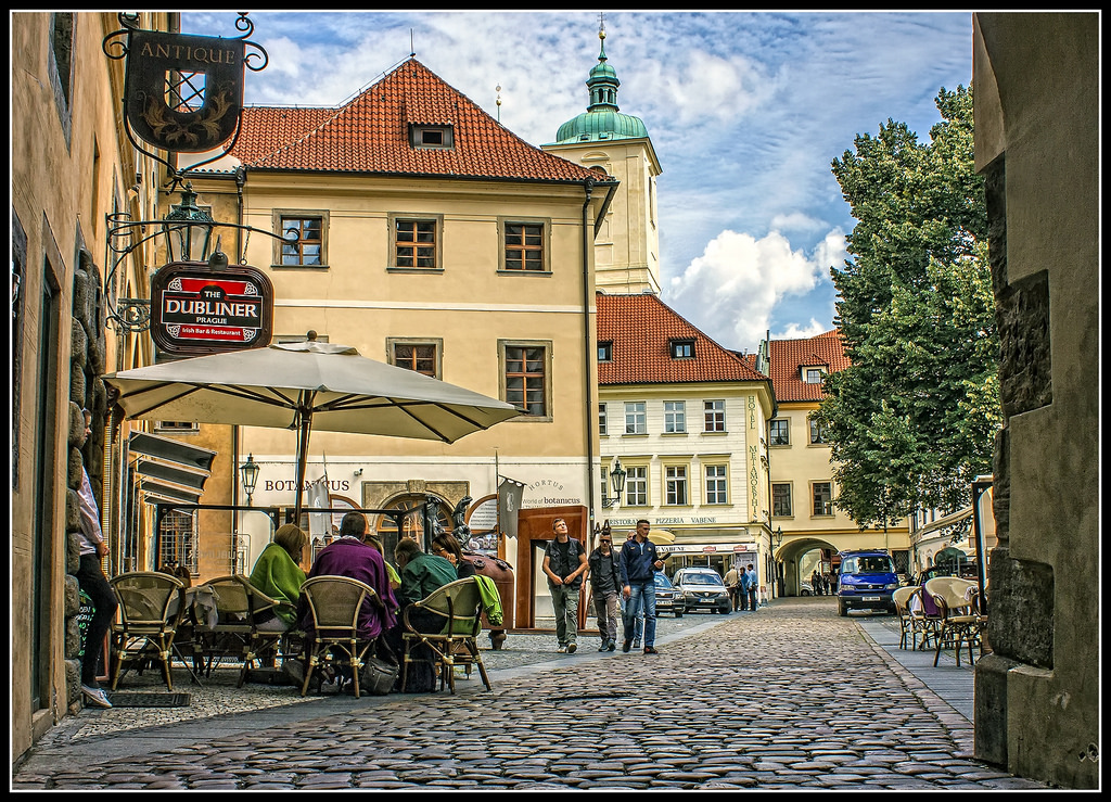 チェコで人気の観光スポットおすすめ７選！ビールに音楽コンサート、お城も！