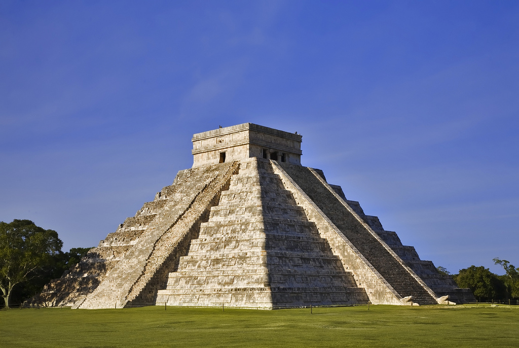 メキシコが誇る世界遺産！チチェン・イッツァ遺跡でマヤ文明の軌跡を辿る