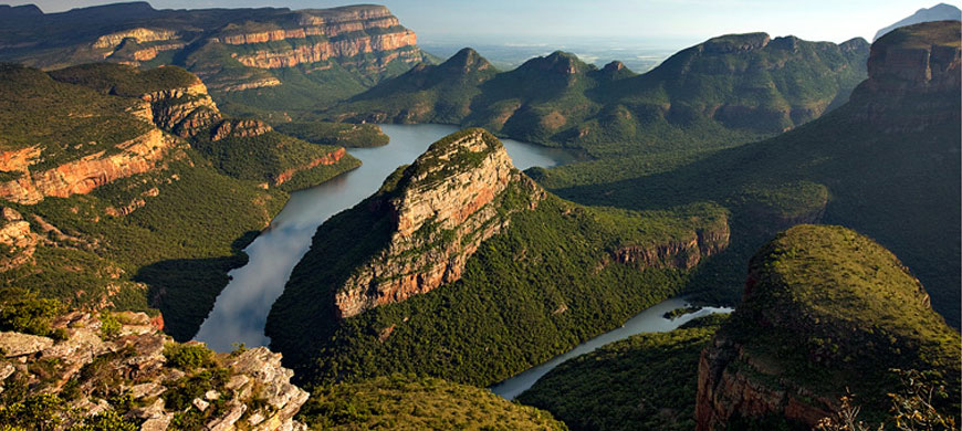 虹の国「南アフリカ」サファリ、絶景、アドベンチャーを満喫できる！～クルーガー国立公園&パノラマルート～