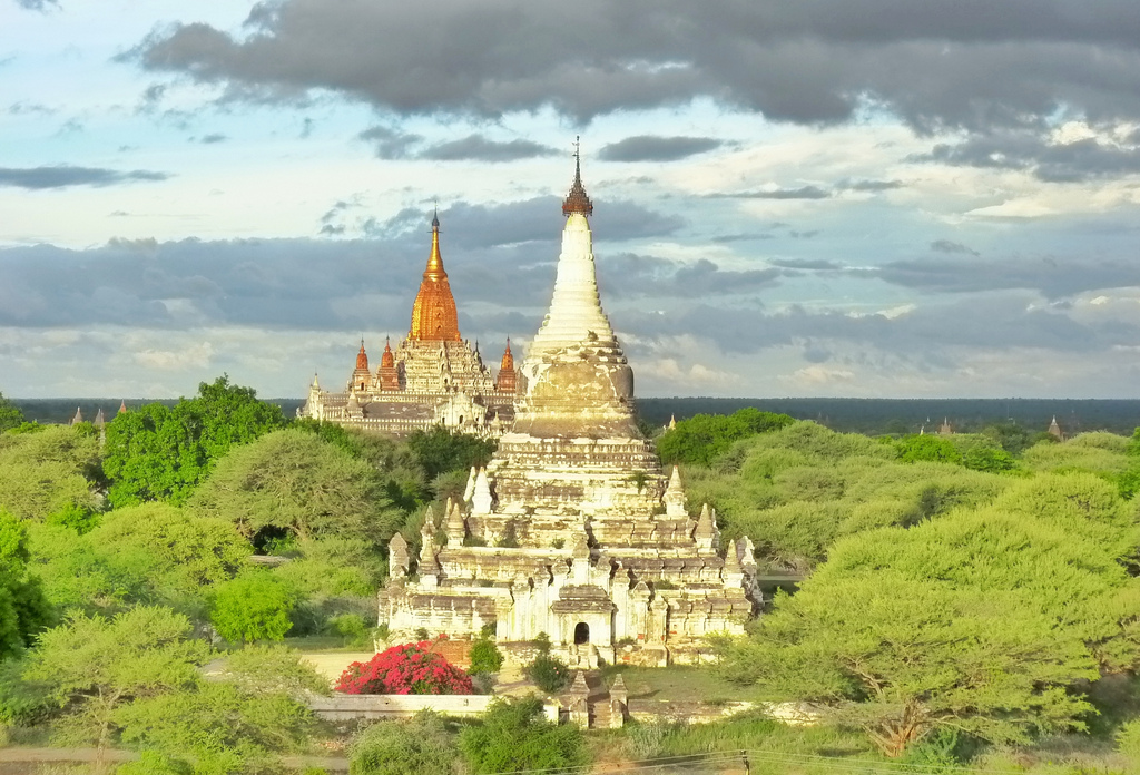 ミャンマー旅行おすすめ観光スポット！仏教芸術＆寺院巡りの後悔しない楽しみ方をとくとご覧あれ