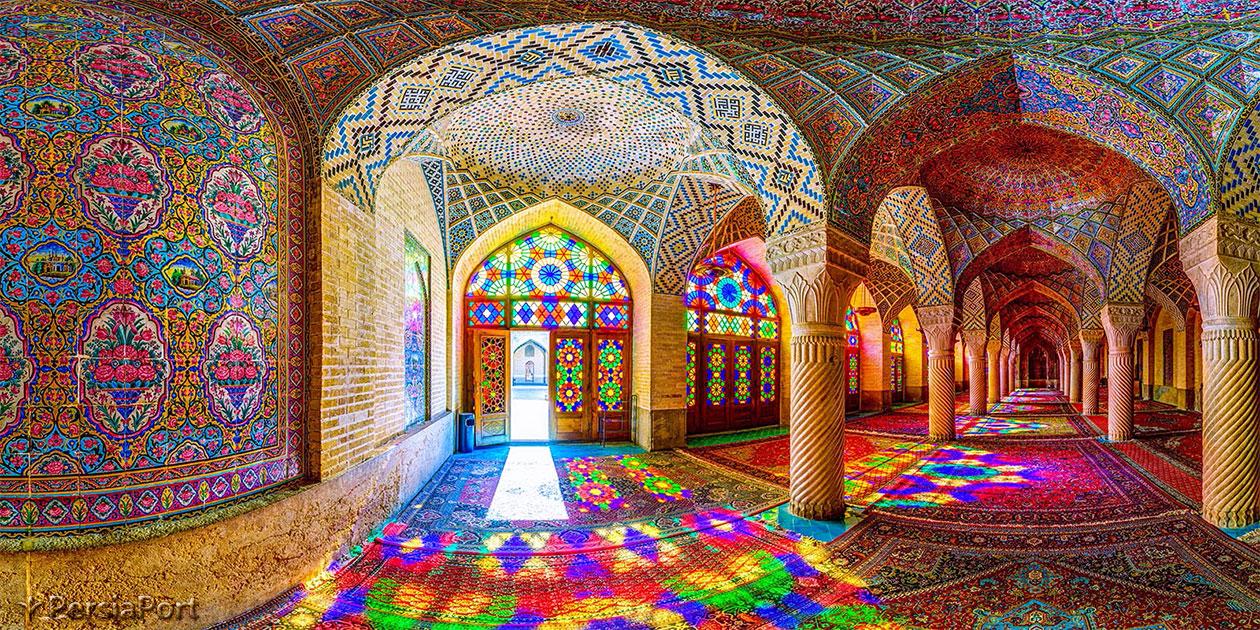 イランのマスジェデ・ナスィーロル・モスク観光で感動！万華鏡のような世界！