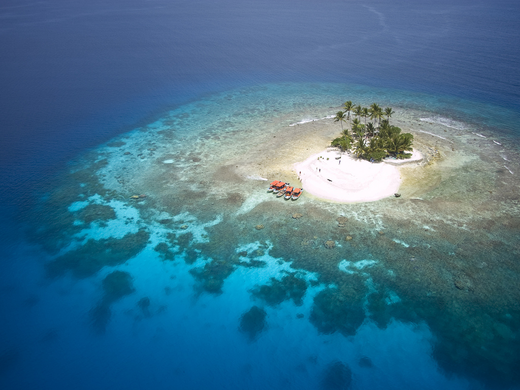 世界の絶景1位に選ばれた！南の島の楽園「ミクロネシア連邦」で非日常体験！