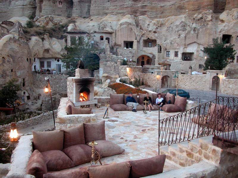 新婚旅行にもおすすめ！トルコ観光で人気の洞窟ホテル５選