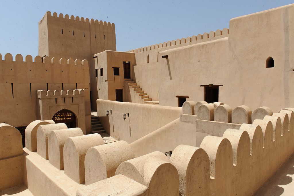 中東国「オマーン」は砂漠だけじゃない！美しいアラブ文化を堪能