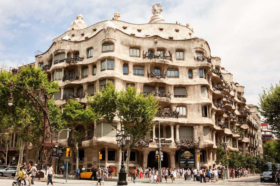 素晴らしきガウディの建築！スペイン・バルセロナにある建築物にうっとりしよう