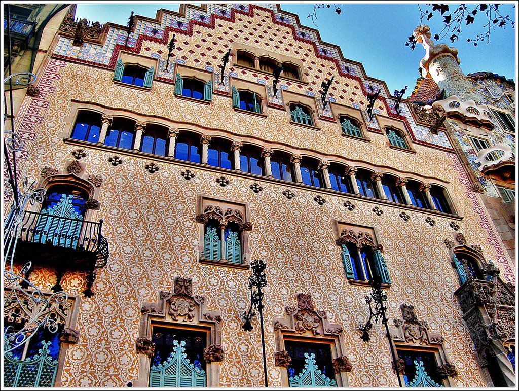 ガウディだけじゃない！バルセロナの偉大な建築家たちが手掛けた建物