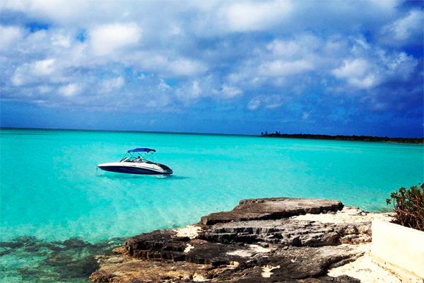 バハマの秘境ロングアイランド！カリブ海の絶景で癒し旅