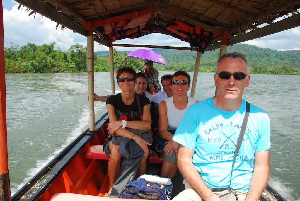カンボジア密林で世界初の水上テント・リゾートにステイ！ロマンチックすぎる川面のリゾートホテル