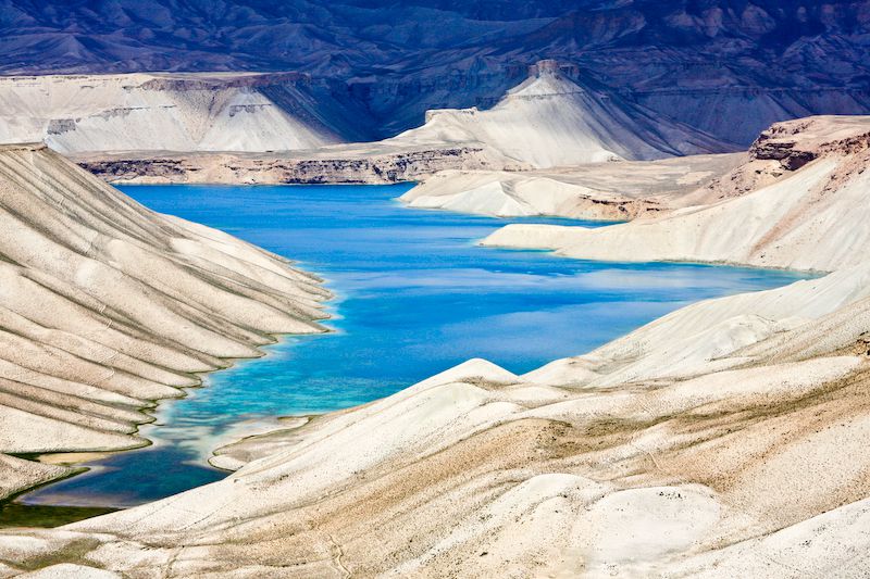 砂漠の真珠！アフガニスタン初の国立公園「バンデ・アミール」が神秘的すぎる！