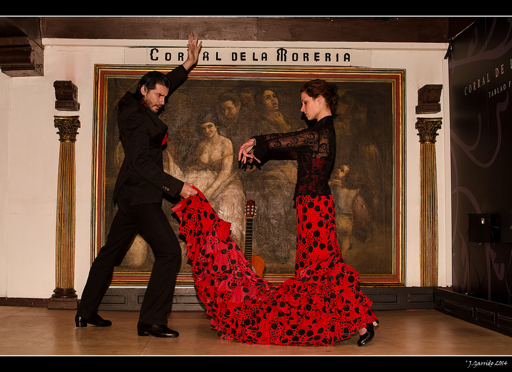 スペイン・タブラオで、情熱と哀愁の舞フラメンコを鑑賞しよう！