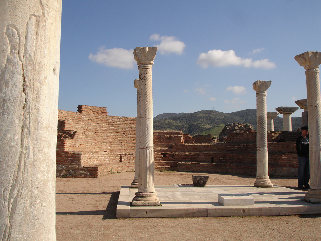 トルコの古代遺跡エフェス遺跡散策スポット！図書館・博物館・劇場も！