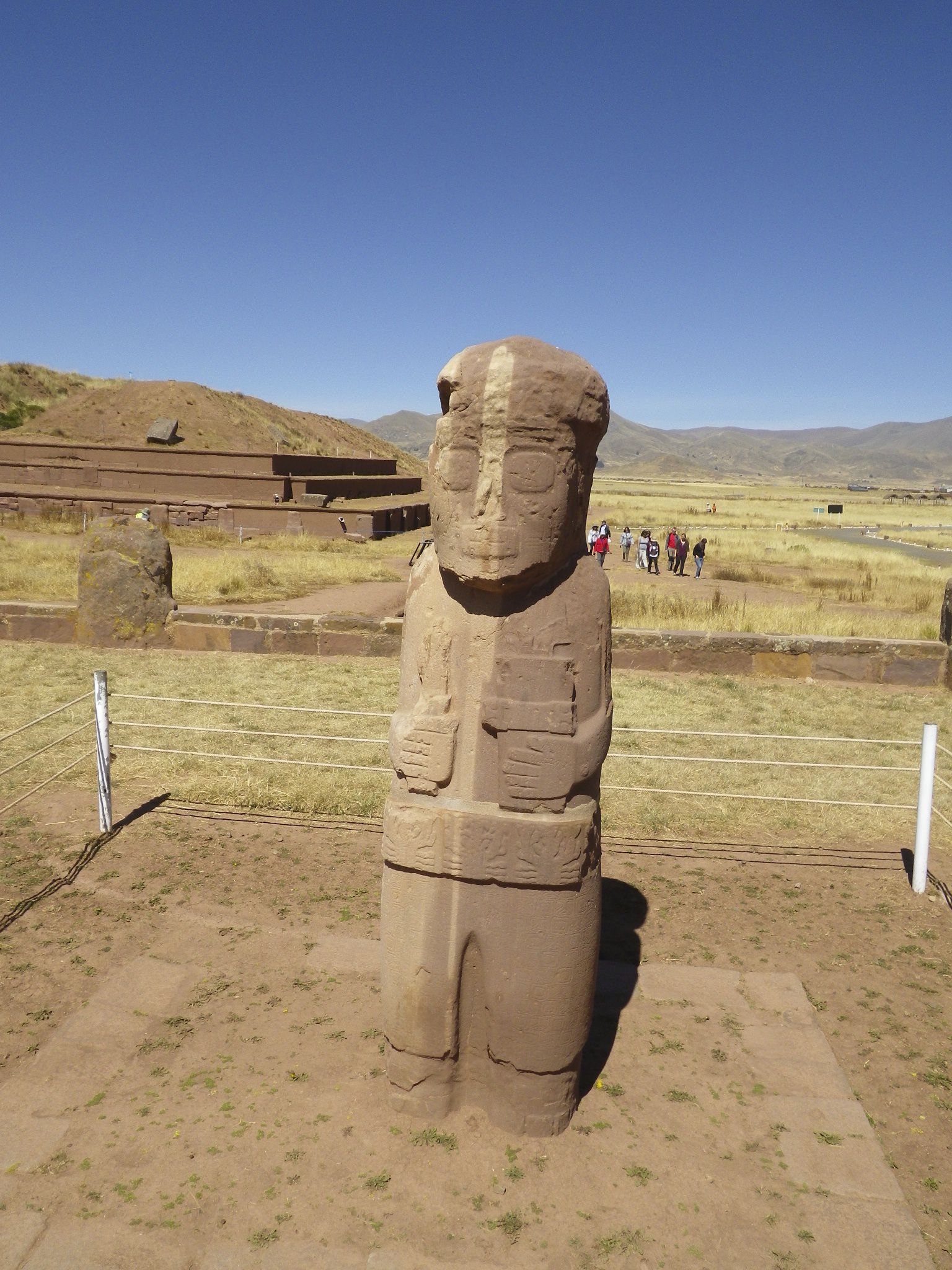 ボリビアの神秘！歴史好き必見の世界遺産ティワナク遺跡を紹介