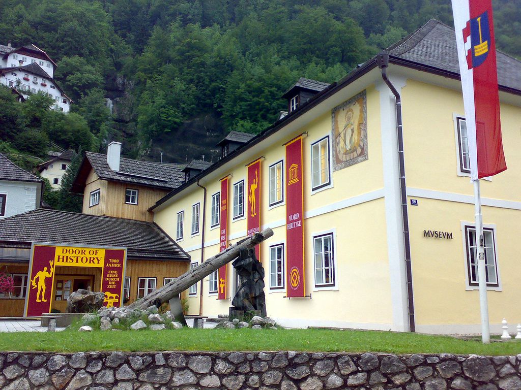 オーストリア・ハルシュタットで人気の観光スポット大特集！見どころ満載、美しすぎる湖畔の町