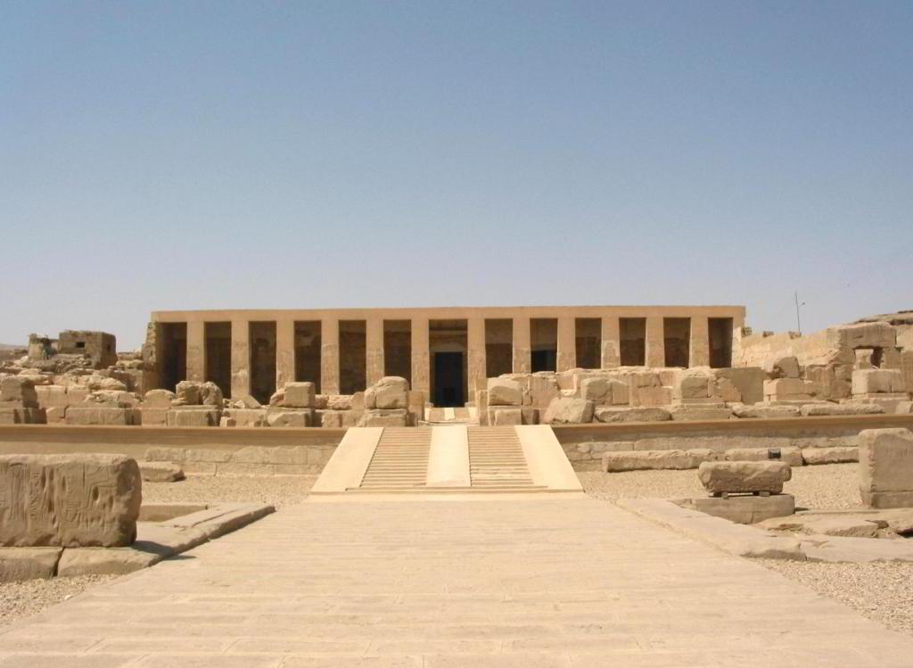 エジプト観光で行くべき！ナイル川流域の古代遺跡スポットまとめ