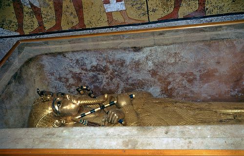 エジプトの見どころ！若きツタンカーメン王を飾る2,000点の財宝