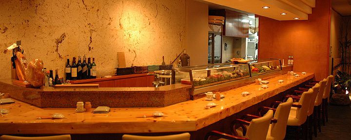 SMAP中居さんもお気に入り！沖縄の寿司屋「かわじ 本店」