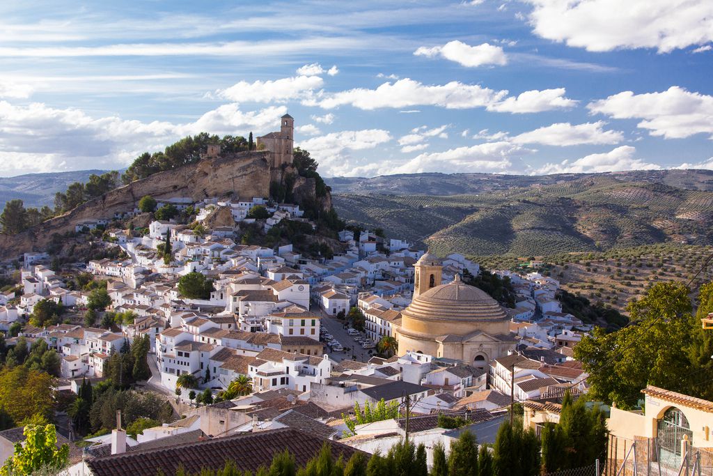 スペイン・アンダルシアの白い村、絵画の世界を覗き観よう♪