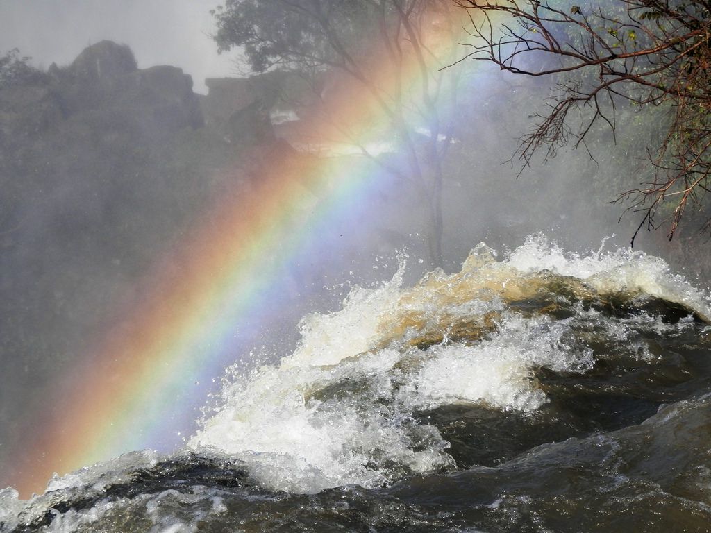 虹も夕焼けも最高！イグアスの滝をベストタイミングで観光しよう！