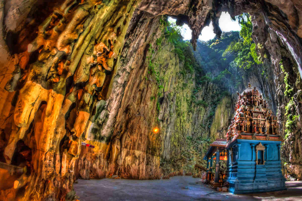 マレーシア・クアラルンプール郊外で見つけた観光スポット特集！鍾乳洞やホタルに会える魅惑エリアをご紹介