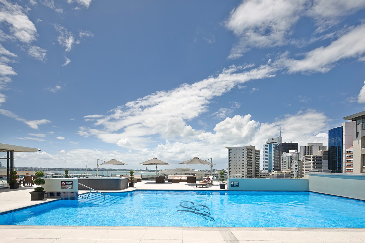ニュージーランド・オークランドの人気ホテル５選！プールが素敵で立地も最高！