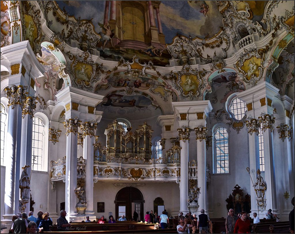 ドイツの人気観光地ヴィース巡礼教会！完璧な芸術作品として世界遺産に登録された建築物の魅力とは？