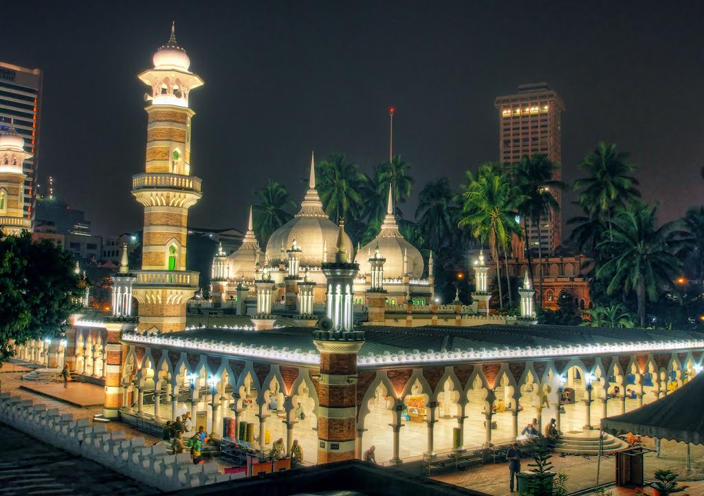 マレーシア・クアラルンプール観光で行くべきイスラム文化スポット３選！美術館やモスクも！