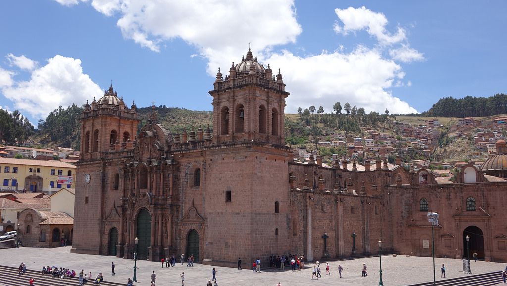 ペルーの観光スポット・クスコ大聖堂！見どころ満載の解説ガイド
