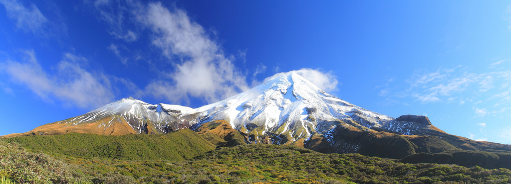 ニュージーランドの富士山「タラナキ山」で登山体験！見どころ＆トレッキングツアー紹介