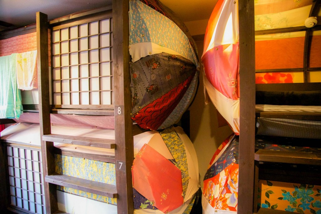 浅草のゲストハウス・カオサン東京はバッグパッカーに人気！部屋は？料金は？