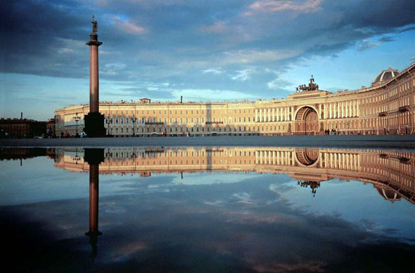 ロシア・サンクトペテルブルク観光名所5選！ロシアらしい美しい景観に溢れた聖ペテロの街