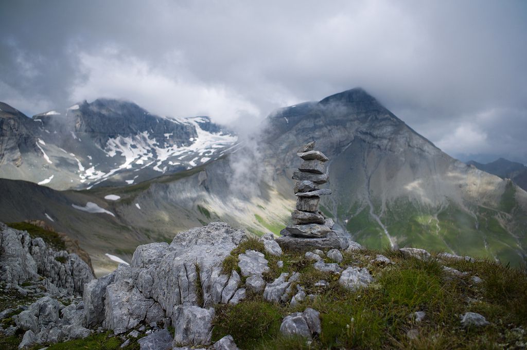 【スイス】世界遺産に選ばれた３つの山々はまさにハイジの世界そのもの！